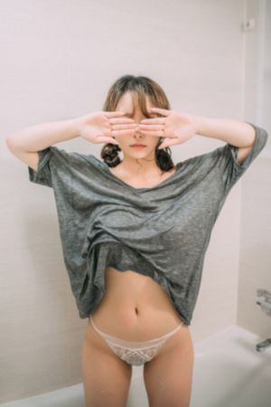 久久久久亚洲av无码专区精品_超清完整版观看