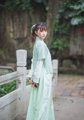 三人交free性欧美669_国产剧在线手机播放