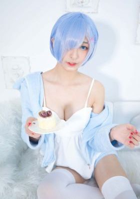 杨玉环丰满奶头一级A片_BD韩语免费高清观看